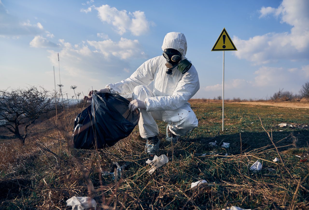 researcher-in-protective-suit-collecting-plastic-g-2022-05-28-09-09-19-utc-1280x871-1.jpg
